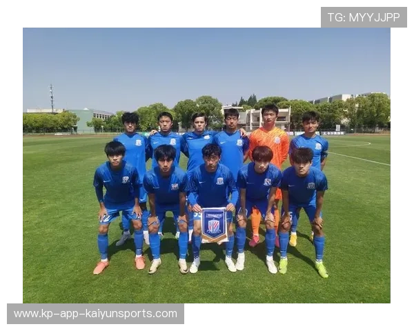 俱乐部在青训赛中发现潜力前锋并提拔进一线，俱乐部青训什么意思